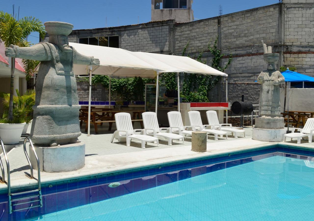 Hotel Quinta De La Rosa Cuautla  Экстерьер фото