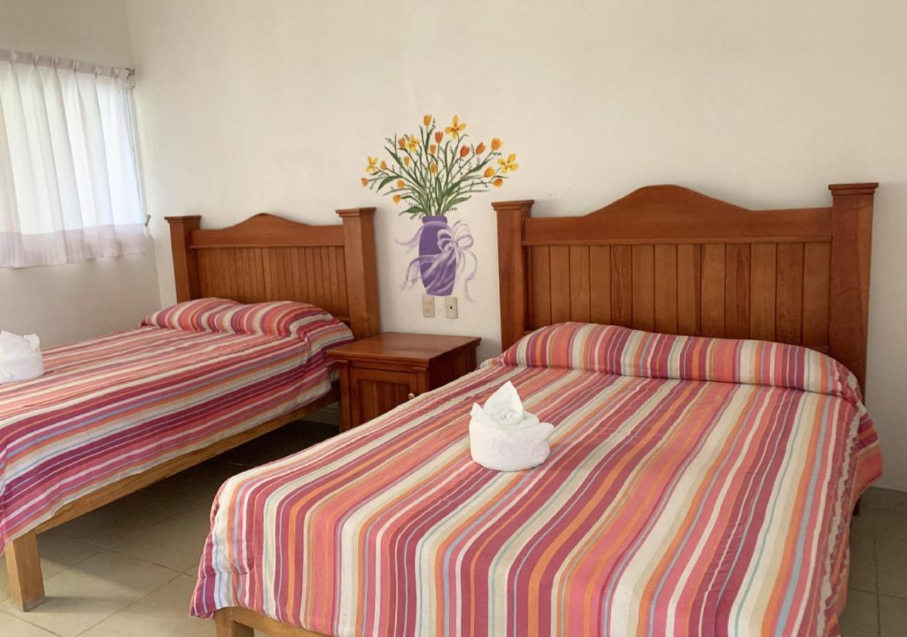 Hotel Quinta De La Rosa Cuautla  Экстерьер фото