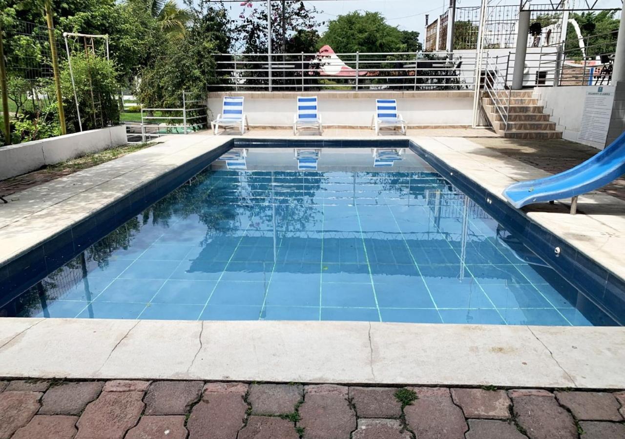 Hotel Quinta De La Rosa Cuautla  Экстерьер фото