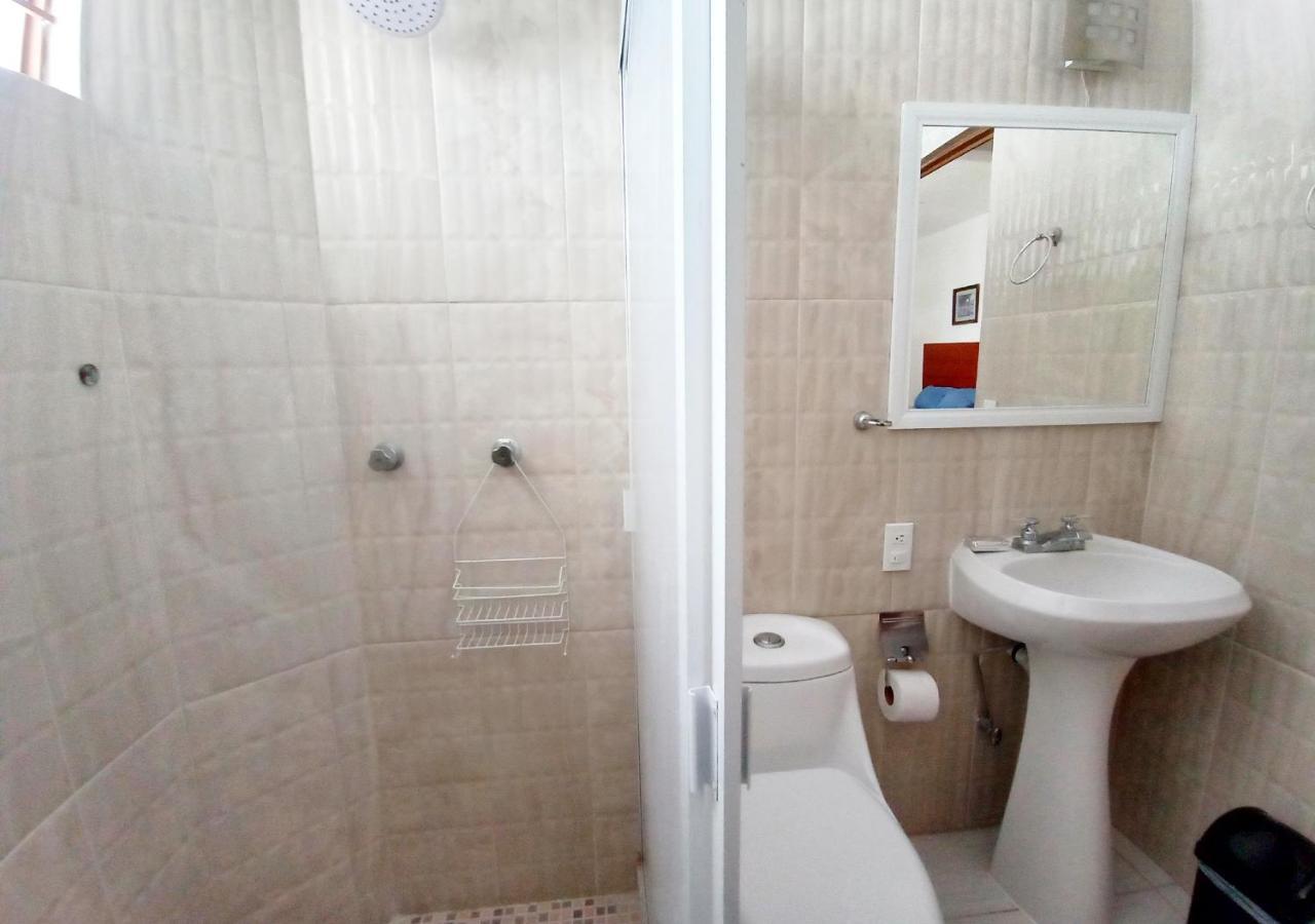 Hotel Quinta De La Rosa Cuautla  Экстерьер фото
