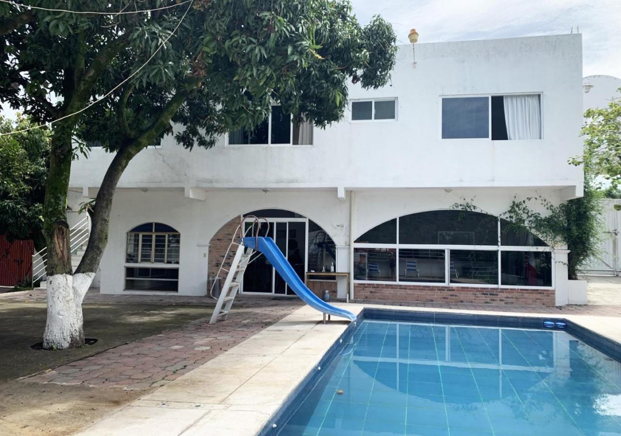 Hotel Quinta De La Rosa Cuautla  Экстерьер фото