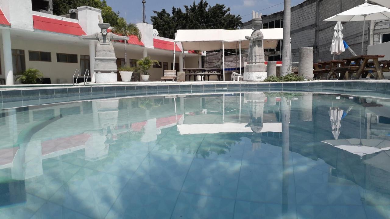 Hotel Quinta De La Rosa Cuautla  Экстерьер фото