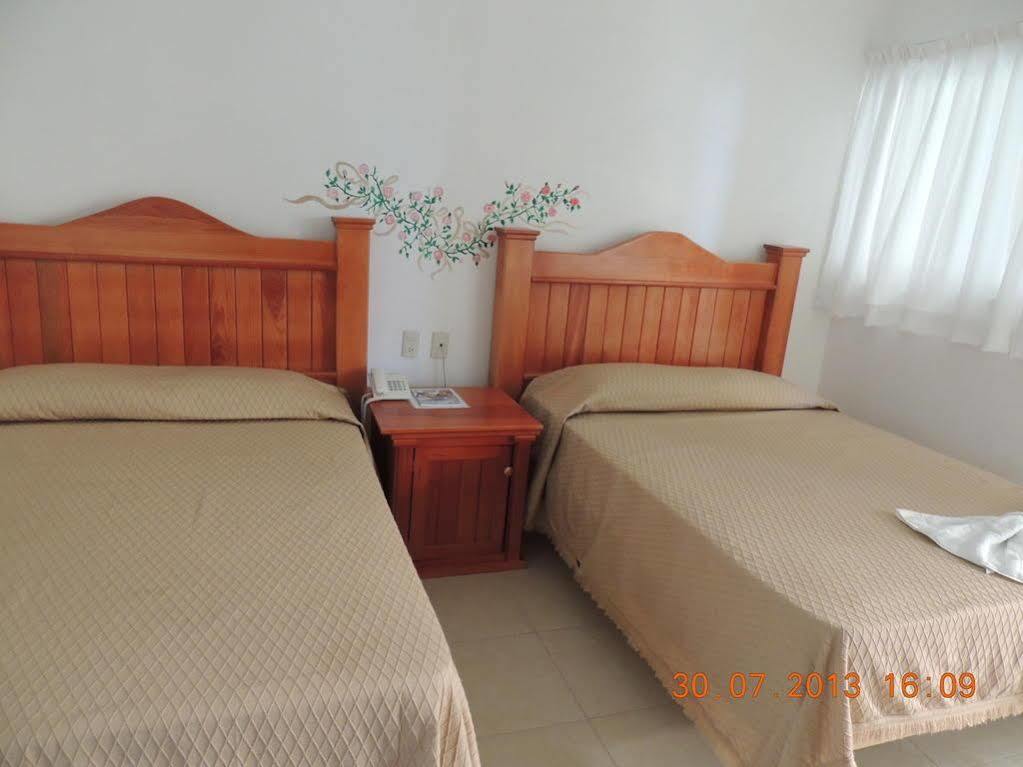 Hotel Quinta De La Rosa Cuautla  Экстерьер фото